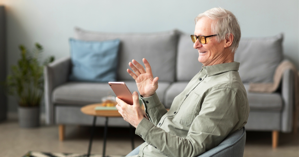 Smartphone facile à utiliser, les meilleurs produits high-tech pour seniors