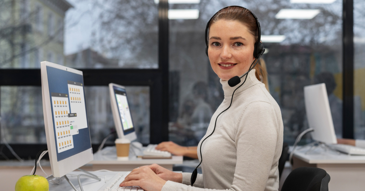 : Centre d’écoute téléassistance 24 h/24 avec opérateur en ligne