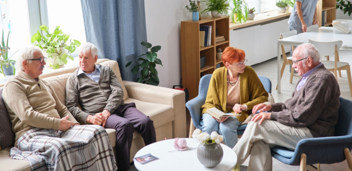 Comprendre les délais d'attente pour une place en établissement