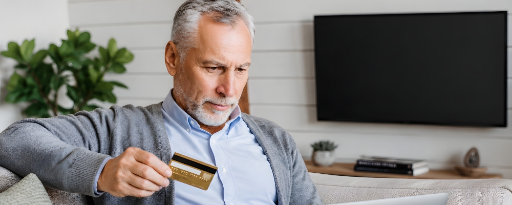 Image de Faux conseiller bancaire : les réflexes à avoir avant et après l’arnaque