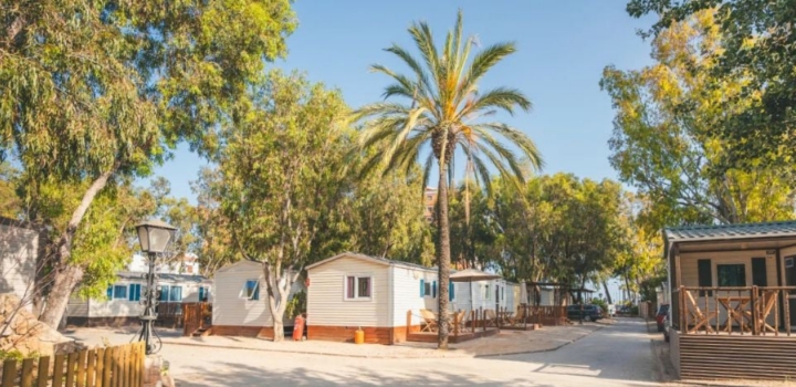 Pourquoi les soldes Campings.com sont le moment parfait pour les seniors ?